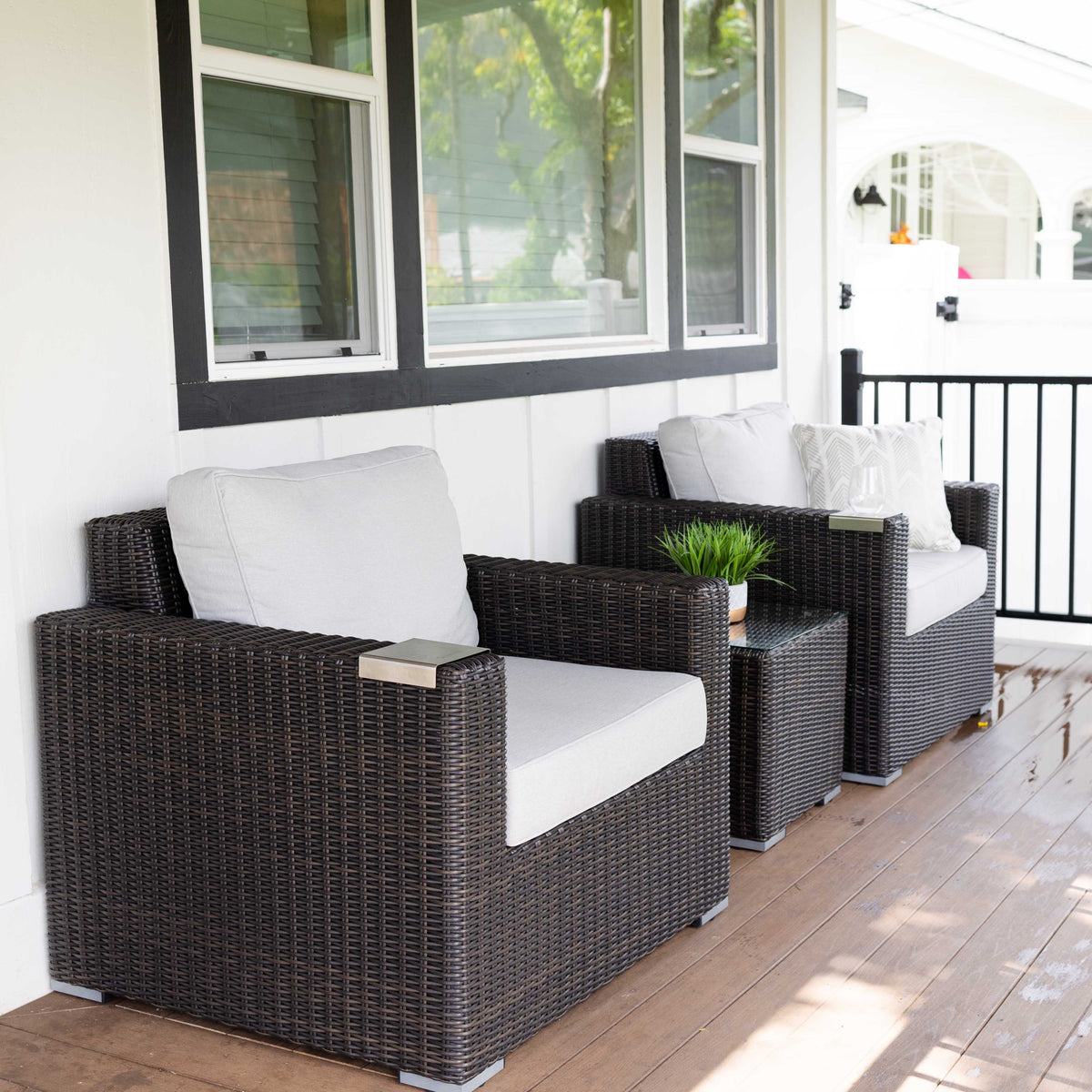 The Armchairs Set